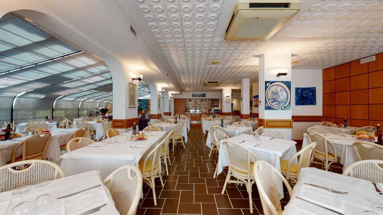 Hotel Zunino Споторно Екстериор снимка