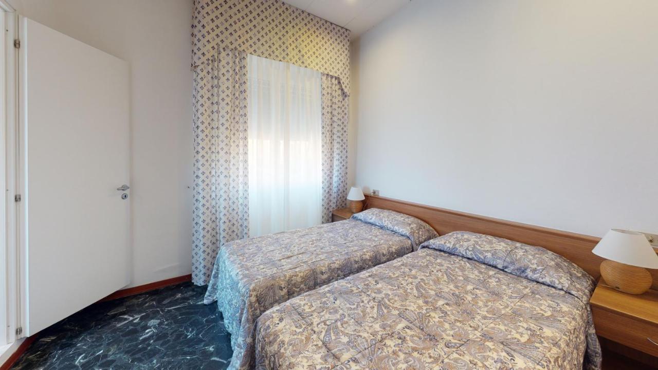 Hotel Zunino Споторно Екстериор снимка