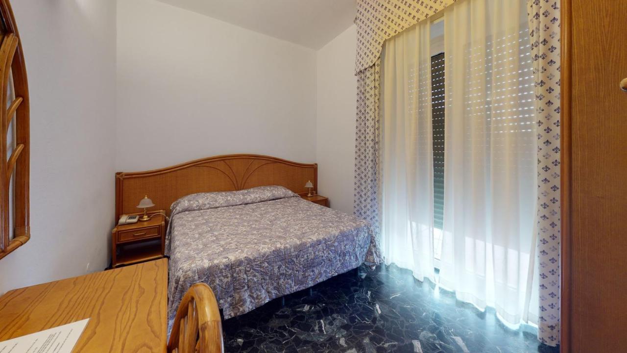 Hotel Zunino Споторно Екстериор снимка