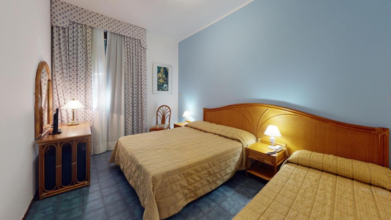Hotel Zunino Споторно Екстериор снимка