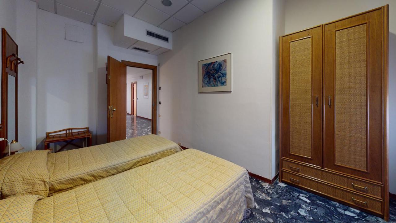 Hotel Zunino Споторно Екстериор снимка