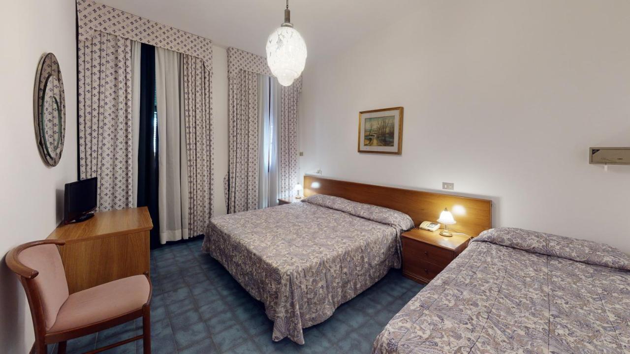 Hotel Zunino Споторно Екстериор снимка