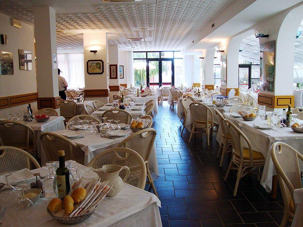 Hotel Zunino Споторно Екстериор снимка